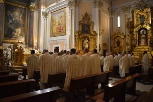 Monseñor Aznárez preside la celebración de San Juan de Capistrano, patrón de los capellanes castrenses