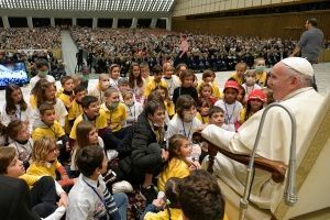 Hospital “Bambino Gesù”: El Papa bendice las manos de los cuidadores