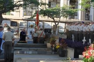 Las unidades militares y de la Guardia Civil de Tenerife homenajean a los dieron su vida por España
