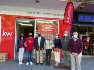 Recogida de alimentos y ropa a beneficio de los necesitados de Cáritas Parroquial Castrense de Granada