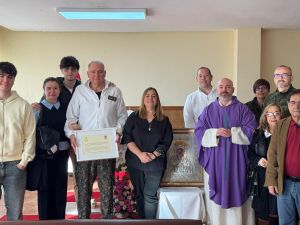 Entrega del cuadro de la Virgen del Perpetuo Socorro a la capilla de la Base Militar Jaime I de Bétera