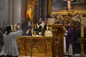 El Arzobispado Castrense recuerda a los difuntos y celebra un consejo episcopal.