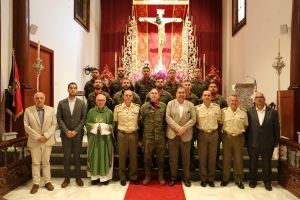 La Artillería de Tenerife regresa a los pies del Santísimo Cristo para dar gracias tras finalizar la misión en Estonia