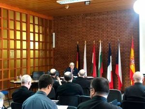 Derecho Internacional Humanitario: Situaciones de conflicto armado. Protección del personal religioso y lugares de culto.