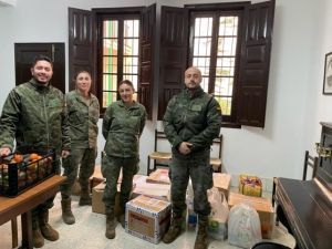 Cáritas Castrense Base Coronel Maté entrega alimentos al convento de las Hermanas de la Cruz