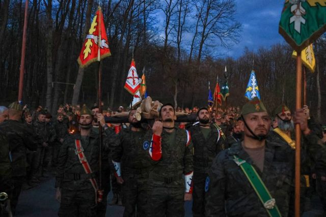 El Contingente de la Legión en Eslovaquia conmemoró el Viernes Santo con un Vía Crucis