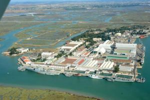 La Armada celebra en la Base Naval de la Carraca el acto de la Bendición del Mar
