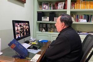El Arzobispo Castrense conversa con dieciséis capellanes destinados en la Circunscripción Eclesiástica número V