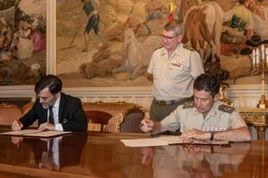 Firma del protocolo en el Palacio de Buenavista