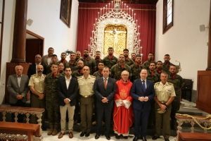 El Regimiento de Artillería Nº93 de la isla de Tenerife se encomienda al Santísimo Cristo de La Laguna